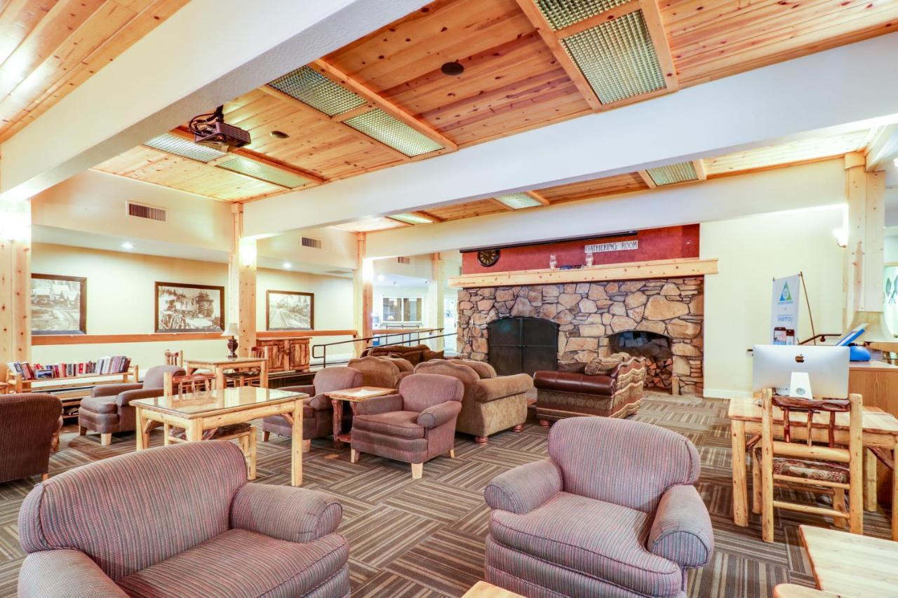 Tastefully-Updated, Classic Tahoe Family Home Truckee Kültér fotó