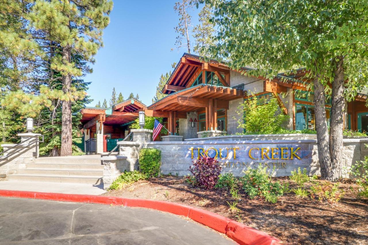 Tastefully-Updated, Classic Tahoe Family Home Truckee Kültér fotó